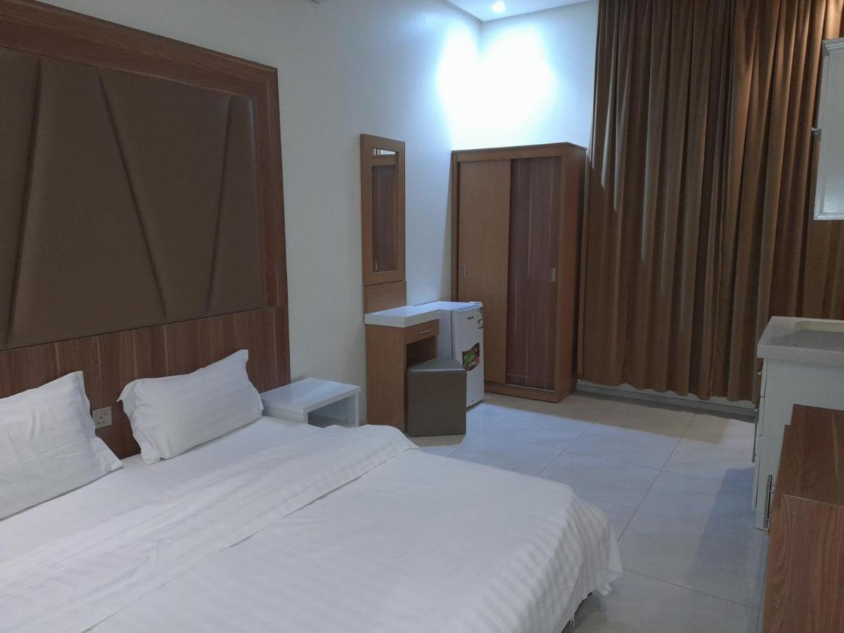 فائقة بلازا - السليمانيه المستشفى العسكري Guest house Riyadh